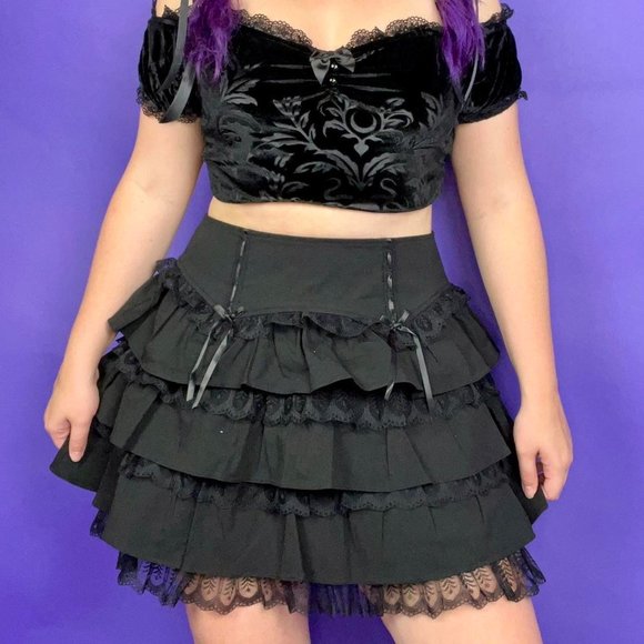 Dolls Kill Dresses & Skirts - ❌SOLD❌ Dolls Kill Widow NWT ruffle skirt size XXL